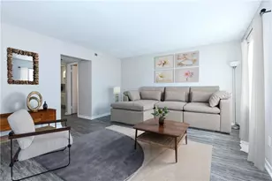 5735 Bramblegate Rd, Greensboro, NC 27409 - Photo 5