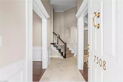 7508 Riverside Court, Clemmons, NC 27012 - Photo 5