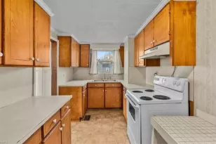 1060 N Scales St, Reidsville, NC 27320 - Photo 9