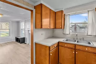 1060 N Scales St, Reidsville, NC 27320 - Photo 15