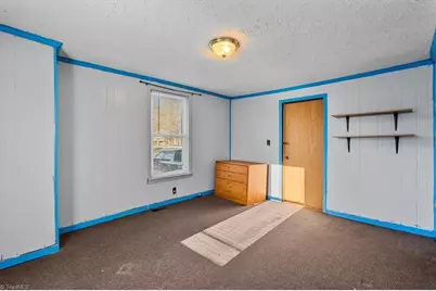 1060 N Scales Street, Reidsville, NC 27320 - Photo 17