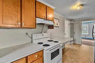 1060 N Scales St, Reidsville, NC 27320 - Photo 11