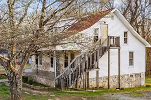 1060 N Scales St, Reidsville, NC 27320 - Photo 3