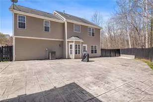 5663 Fairway Forest Dr, Winston-Salem, NC 27105 - Photo 13