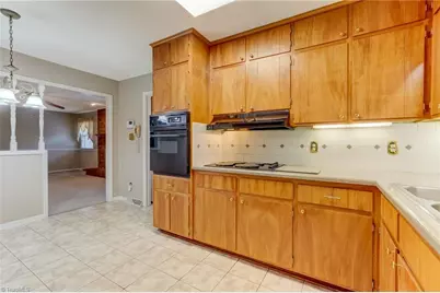 4104 Enchanted Lane, Greensboro, NC 27406 - Photo 15