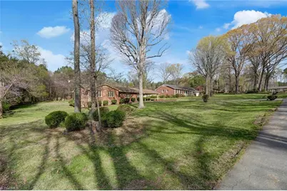 4104 Enchanted Lane, Greensboro, NC 27406 - Photo 3