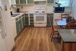 3104 Woodview Dr, High Point, NC 27265 - Photo 5