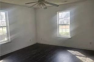 607 Herman Gist Rd, Greensboro, NC 27401 - Photo 5