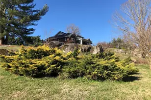 549 E Pine St, Mount Airy, NC 27030 - Photo 7