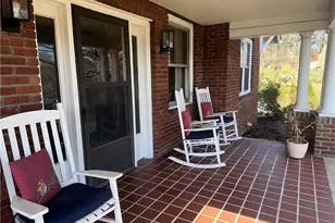 549 E Pine St, Mount Airy, NC 27030 - Photo 5