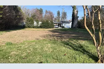 549 E Pine Street, Mount Airy, NC 27030 - Photo 43