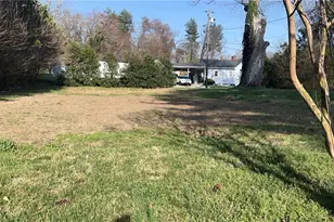 549 E Pine St, Mount Airy, NC 27030 - Photo 43