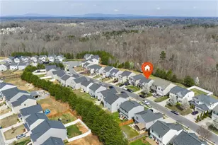 4381 Oak Pointe Dr, Winston-Salem, NC 27105 - Photo 35