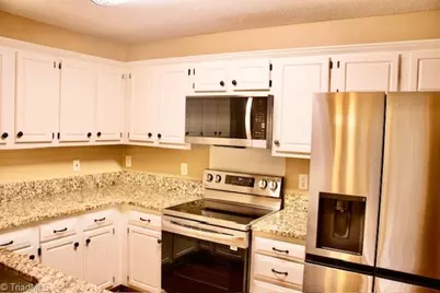 3102 Bannock Lane, Greensboro, NC 27410 - Photo 7