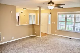3102 Bannock Ln, Greensboro, NC 27410 - Photo 3