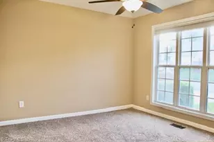 3102 Bannock Ln, Greensboro, NC 27410 - Photo 5