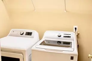 3102 Bannock Ln, Greensboro, NC 27410 - Photo 11