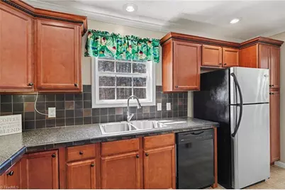 190 Pondview Drive, Reidsville, NC 27320 - Photo 13