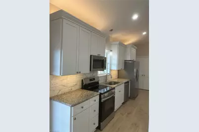 621 W Atkins Street, Dobson, NC 27017 - Photo 9
