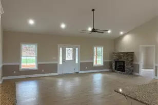 621 W Atkins St, Dobson, NC 27017 - Photo 3