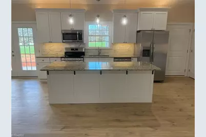 621 W Atkins Street, Dobson, NC 27017 - Photo 11