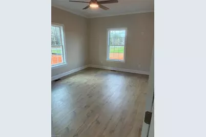 621 W Atkins Street, Dobson, NC 27017 - Photo 23