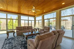 1326 Lochshire Dr, Burlington, NC 27215 - Photo 9