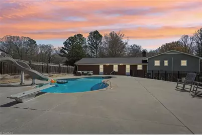 660 S Peace Haven Road, Winston-Salem, NC 27103 - Photo 3