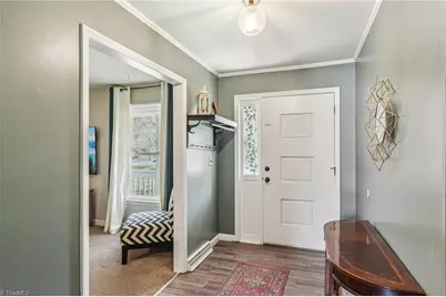 660 S Peace Haven Road, Winston-Salem, NC 27103 - Photo 5