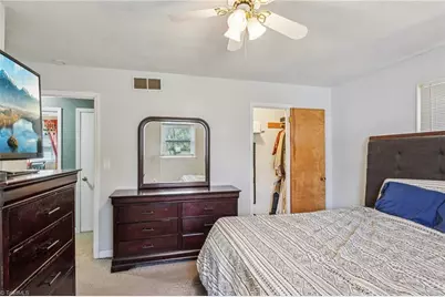 660 S Peace Haven Road, Winston-Salem, NC 27103 - Photo 27