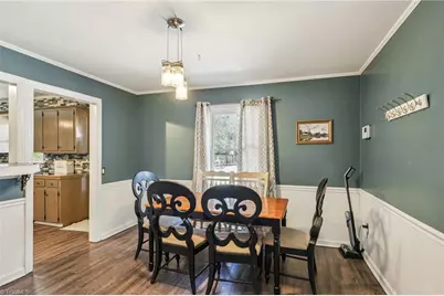 660 S Peace Haven Road, Winston-Salem, NC 27103 - Photo 9