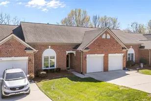 712 Vinebury Ln, High Point, NC 27265 - Photo 3