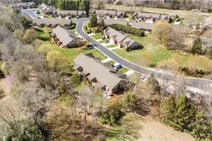 712 Vinebury Ln, High Point, NC 27265 - Photo 5