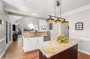 2505 Baytree Dr, Greensboro, NC 27455 - Photo 9