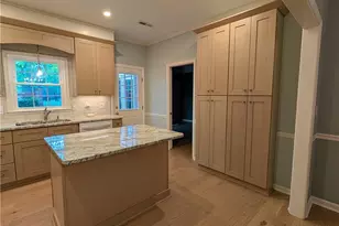 16 Fountain Manor Dr, Greensboro, NC 27405 - Photo 9