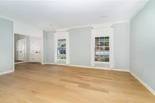 16 Fountain Manor Dr, Greensboro, NC 27405 - Photo 3