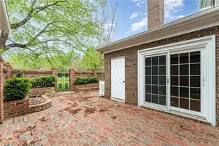 16 Fountain Manor Dr, Greensboro, NC 27405 - Photo 29