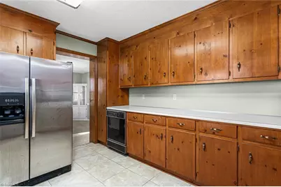 509 Duke Street, Thomasville, NC 27360 - Photo 13