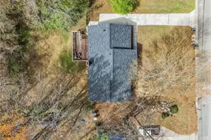 3805 Broadacres Dr, Greensboro, NC 27407 - Photo 33