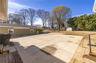 6112 Lea Ray Dr, Greensboro, NC 27410 - Photo 29