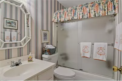 2717 Asbury Terrace, Greensboro, NC 27408 - Photo 23