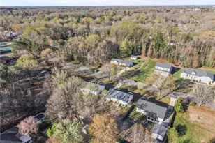 3016 Karlingdale Dr, Greensboro, NC 27455 - Photo 47