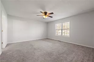 3016 Karlingdale Dr, Greensboro, NC 27455 - Photo 7