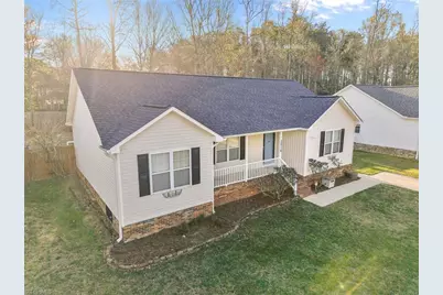 3016 Karlingdale Drive, Greensboro, NC 27455 - Photo 37