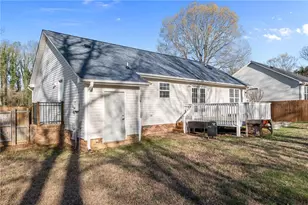 3016 Karlingdale Dr, Greensboro, NC 27455 - Photo 29