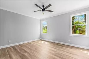 105 Hickory St, Yadkinville, NC 27055 - Photo 17