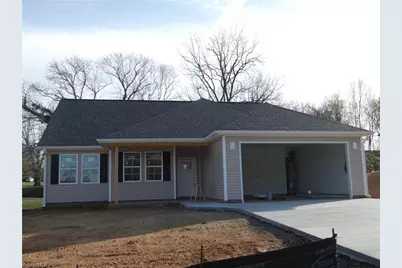 105 Hickory Street, Yadkinville, NC 27055 - Photo 1