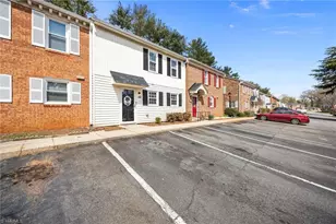 146 Charlestowne Cir, Winston-Salem, NC 27103 - Photo 35