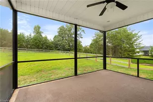 7412 Kingsley Pl, Stokesdale, NC 27357 - Photo 33