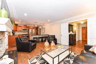 4801 Sweetbriar Rd, Greensboro, NC 27455 - Photo 15